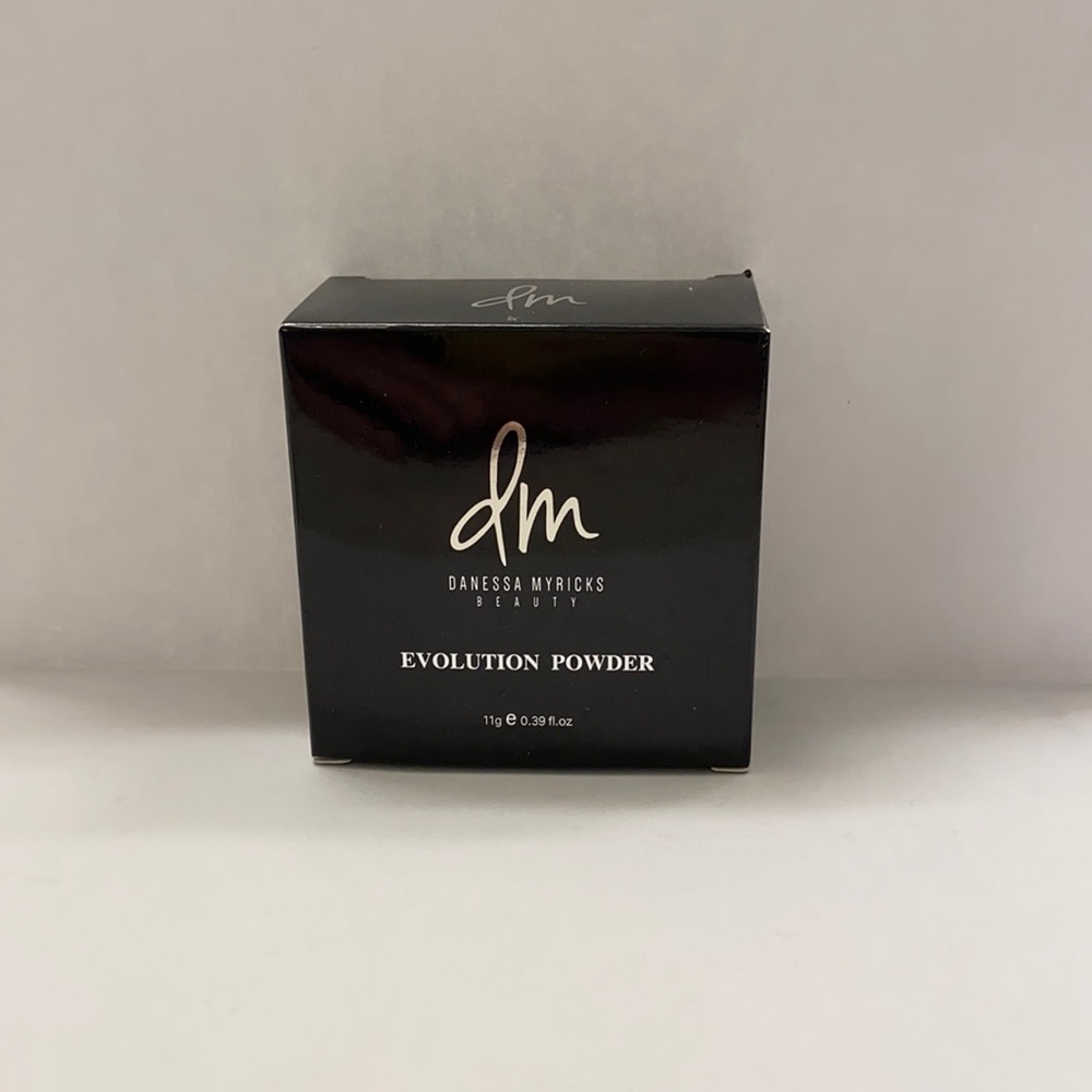 Danessa Myricks Beauty Evolution Powder in 2.5